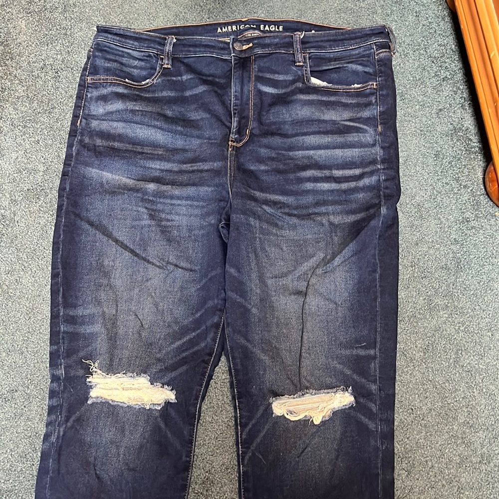 Super Hi Rise American Eagle Jeans